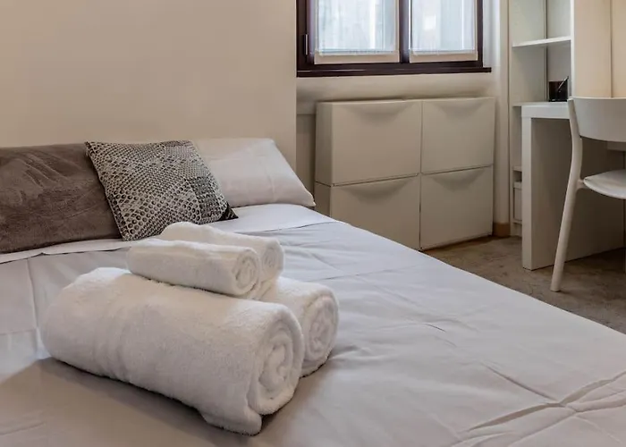 Apartment Design Experience Flat - 5 Min Loreto *